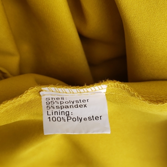 Bombshell Dress - Picture 8 of 8